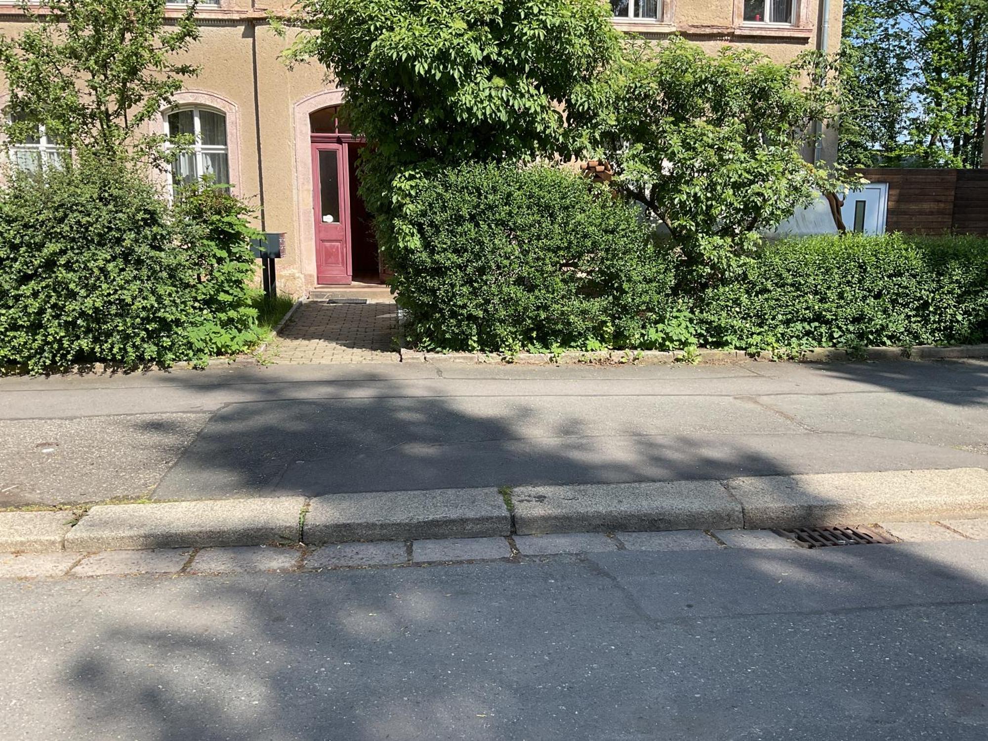 Ferienwohnung Von Der Herzogshoehe ,Wifi, Netflix, Parkplatz, Kamin, Fussbodenheizung, Thermomix, Babybett Chemnitz Exterior foto